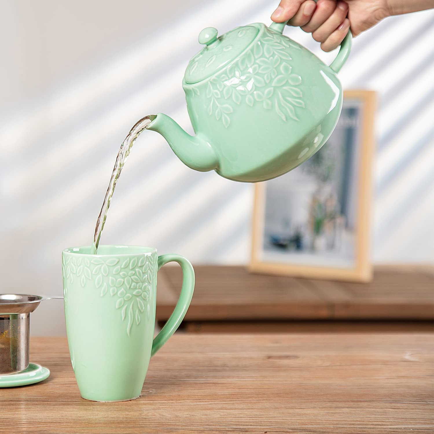 Tea Cups with Infuser and Lid, 16 Ounces Large Tea Infuser Mug, Porcelain Tea Strainer Cup with Tea Bag Holder for Loose Tea, Ceramic Tea Steeping Mug, Light Green Leaf